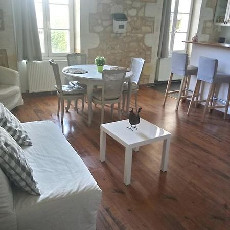 Apartmán Entre Estuaire Et Citadelle Blaye Exteriér fotografie