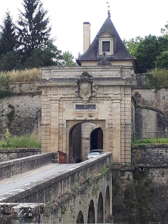 Apartmán Entre Estuaire Et Citadelle Blaye Exteriér fotografie